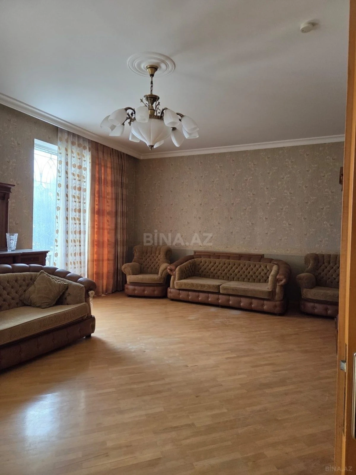 Kirayə verilir 5 otaqlı həyət evi 450 m²
