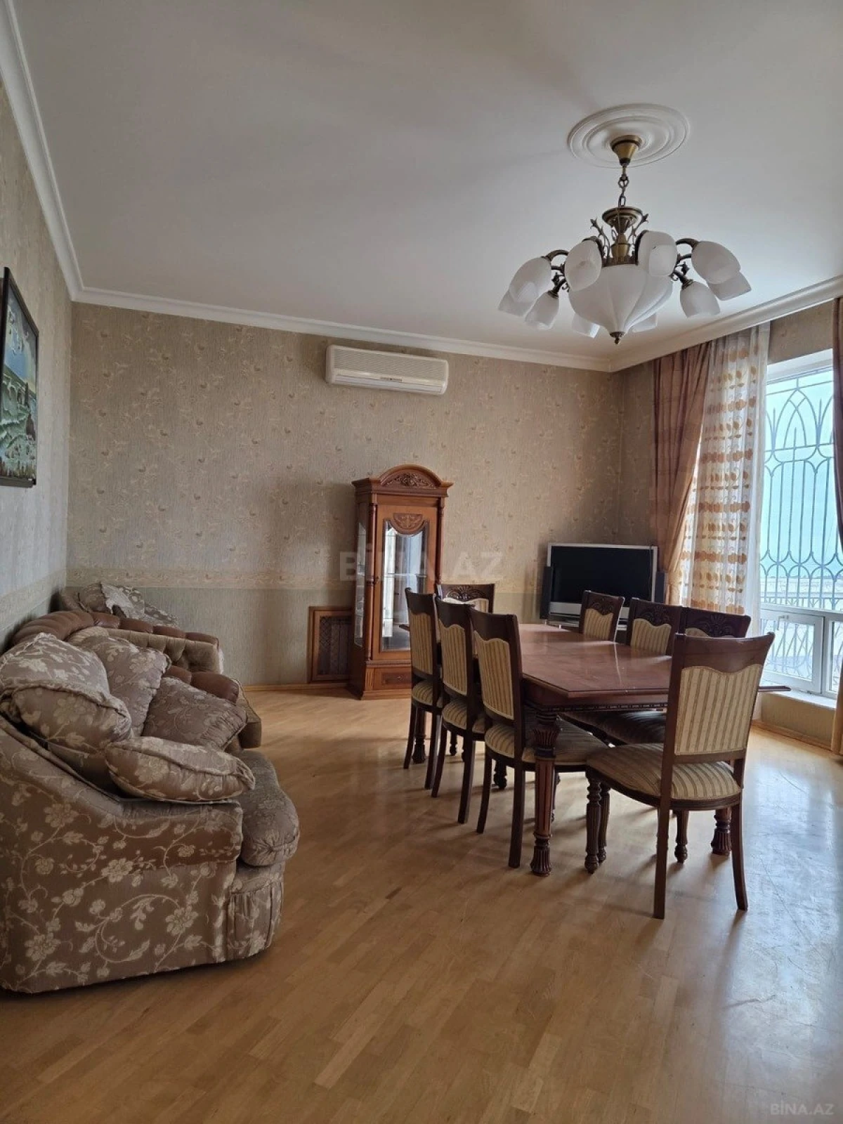 Kirayə verilir 5 otaqlı həyət evi 450 m²