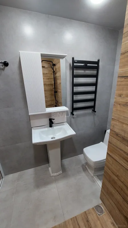 Satılır 2 otaqlı mənzil 70 m²