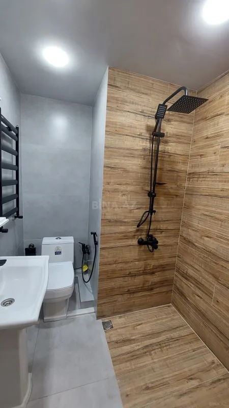 Satılır 2 otaqlı mənzil 70 m²