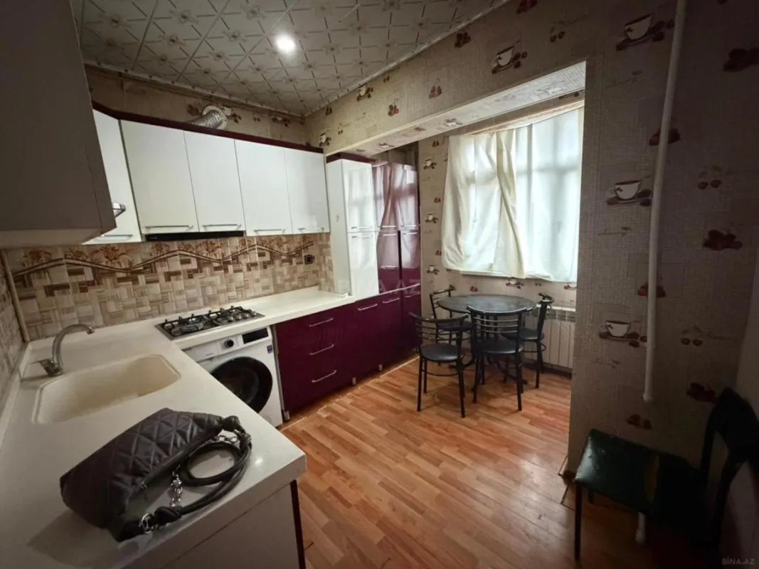 Kirayə verilir 3 otaqlı mənzil 85 m²