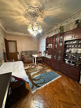 Satılır 4 otaqlı mənzil 120 m²