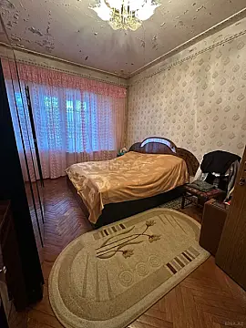 Satılır 4 otaqlı mənzil 120 m²