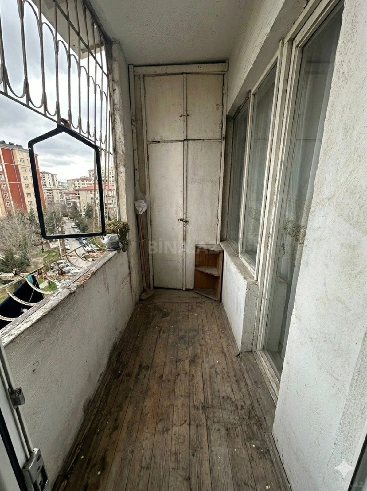 Satılır 4 otaqlı mənzil 120 m²