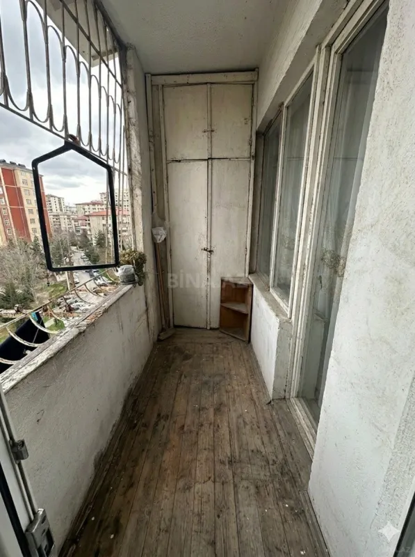 Satılır 4 otaqlı mənzil 120 m²