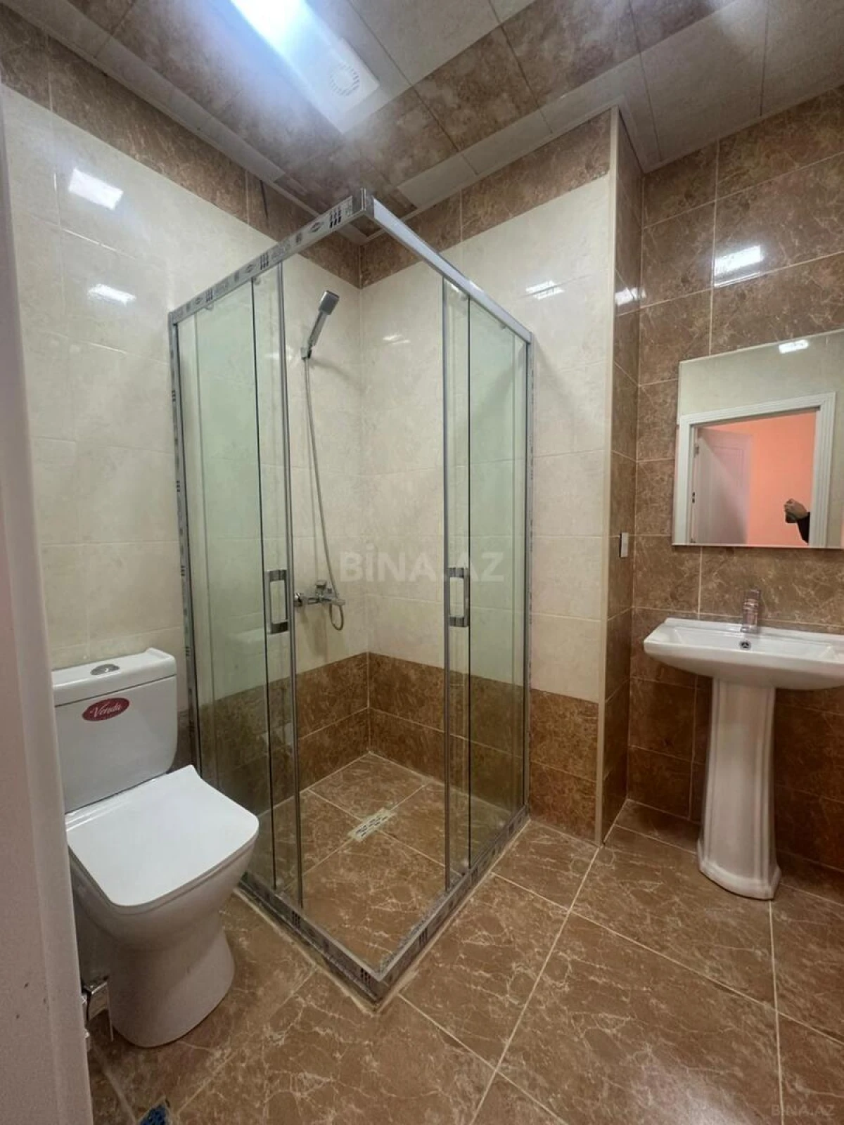 Satılır 2 otaqlı mənzil 64 m²