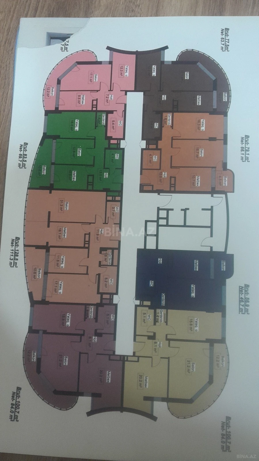 Satılır 2 otaqlı mənzil 77.8 m²