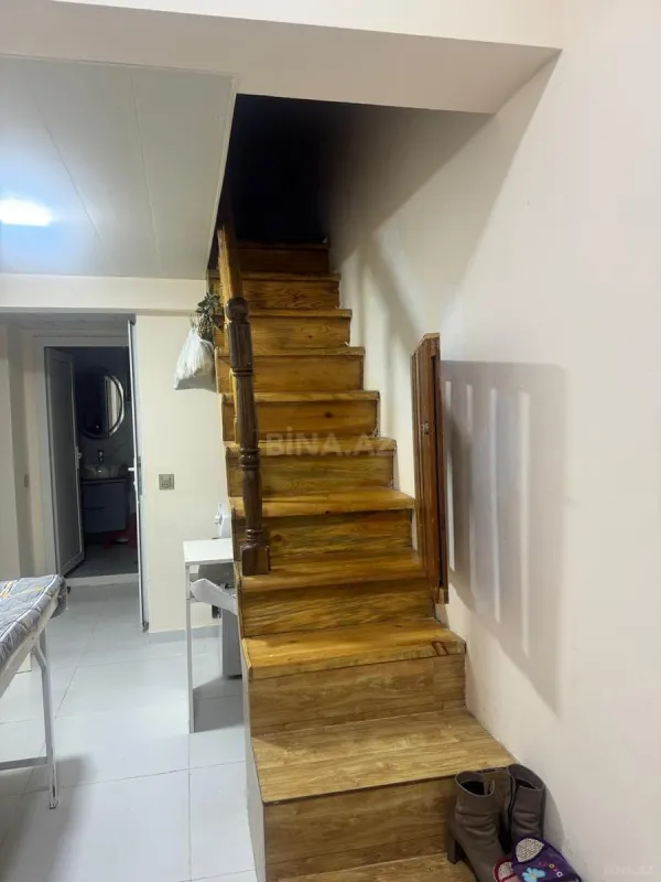 Satılır 4 otaqlı mənzil 100 m²