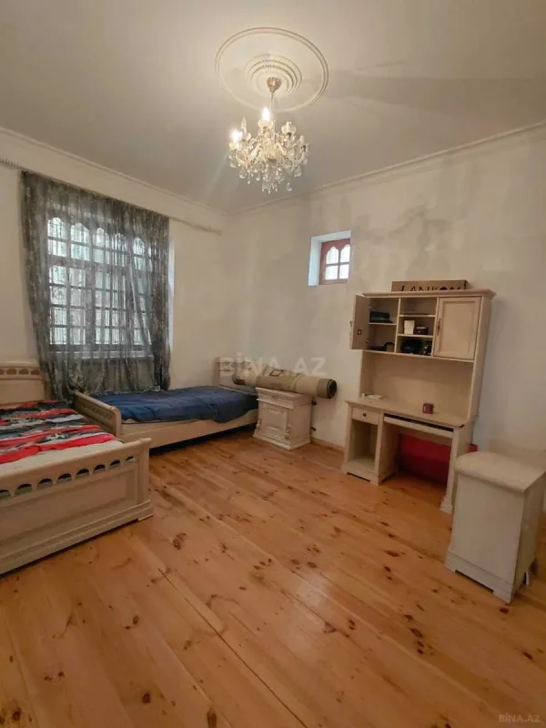 Satılır 4 otaqlı həyət evi 220 m²