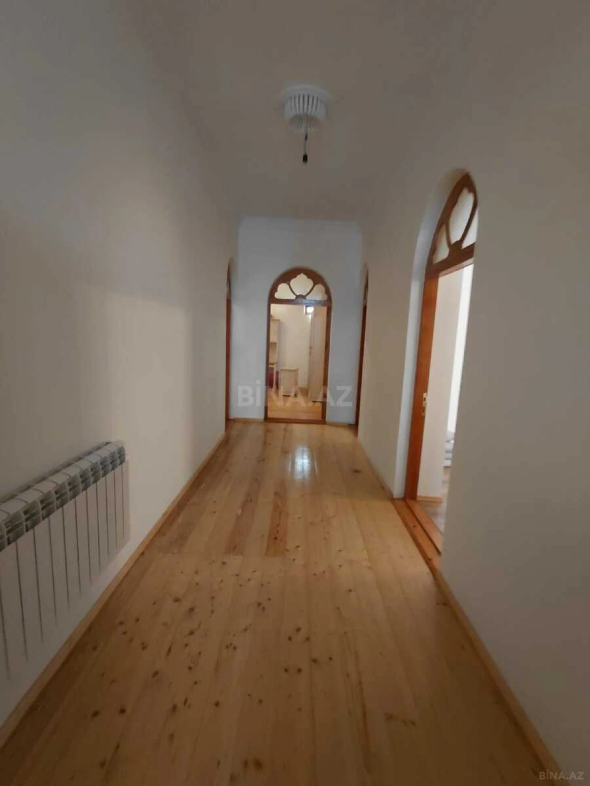 Satılır 4 otaqlı həyət evi 220 m²