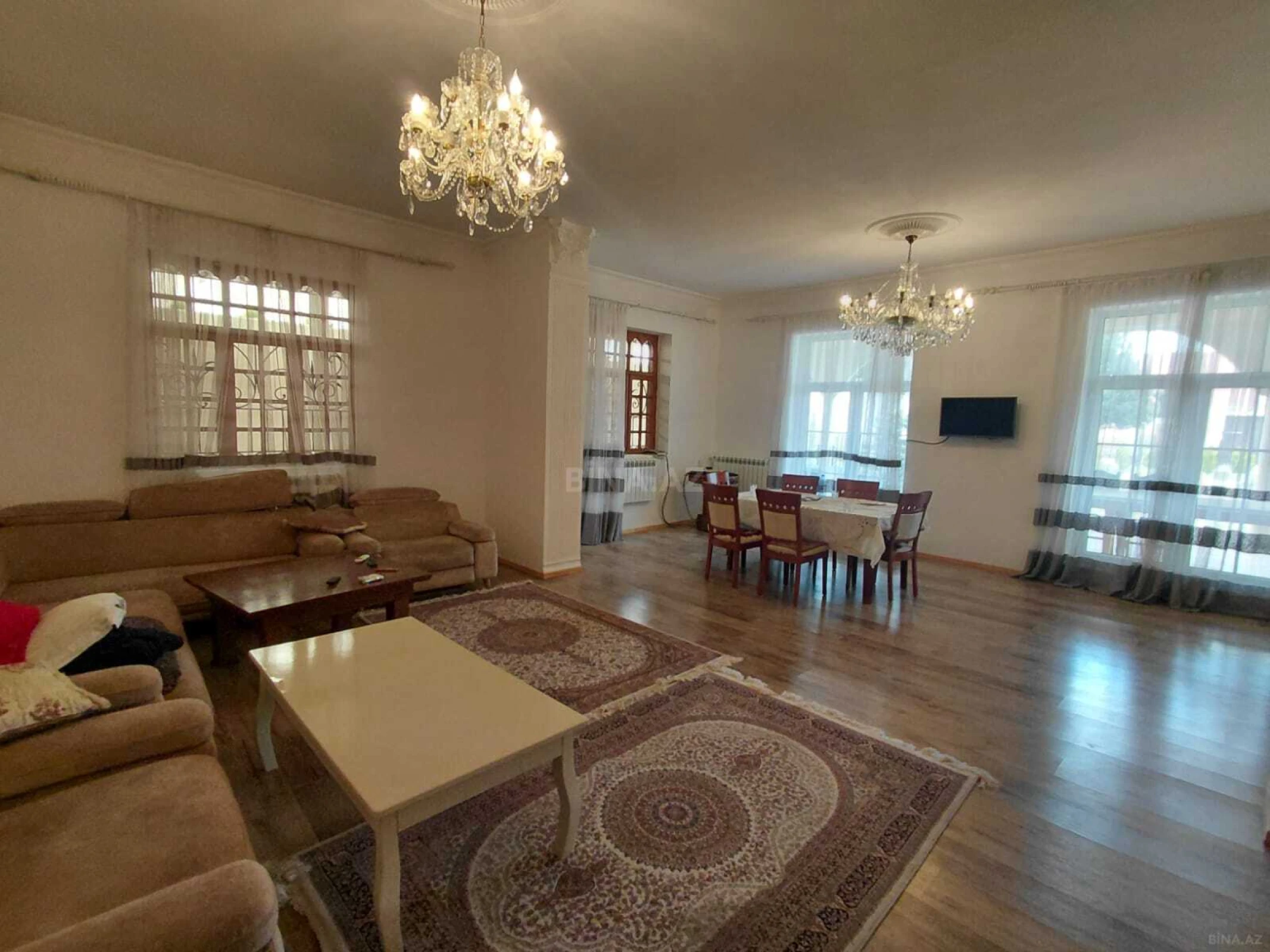 Satılır 4 otaqlı həyət evi 220 m²