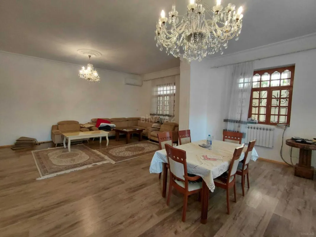 Satılır 4 otaqlı həyət evi 220 m²