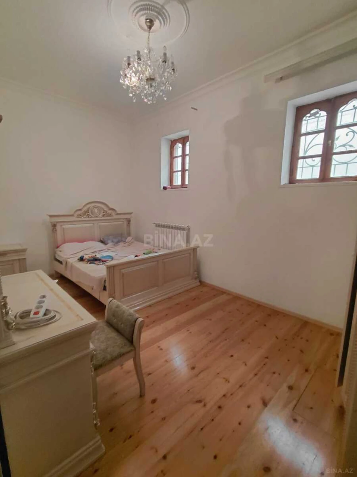 Satılır 4 otaqlı həyət evi 220 m²