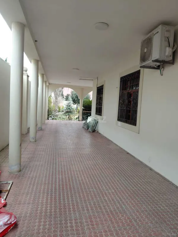 Satılır 4 otaqlı həyət evi 220 m²