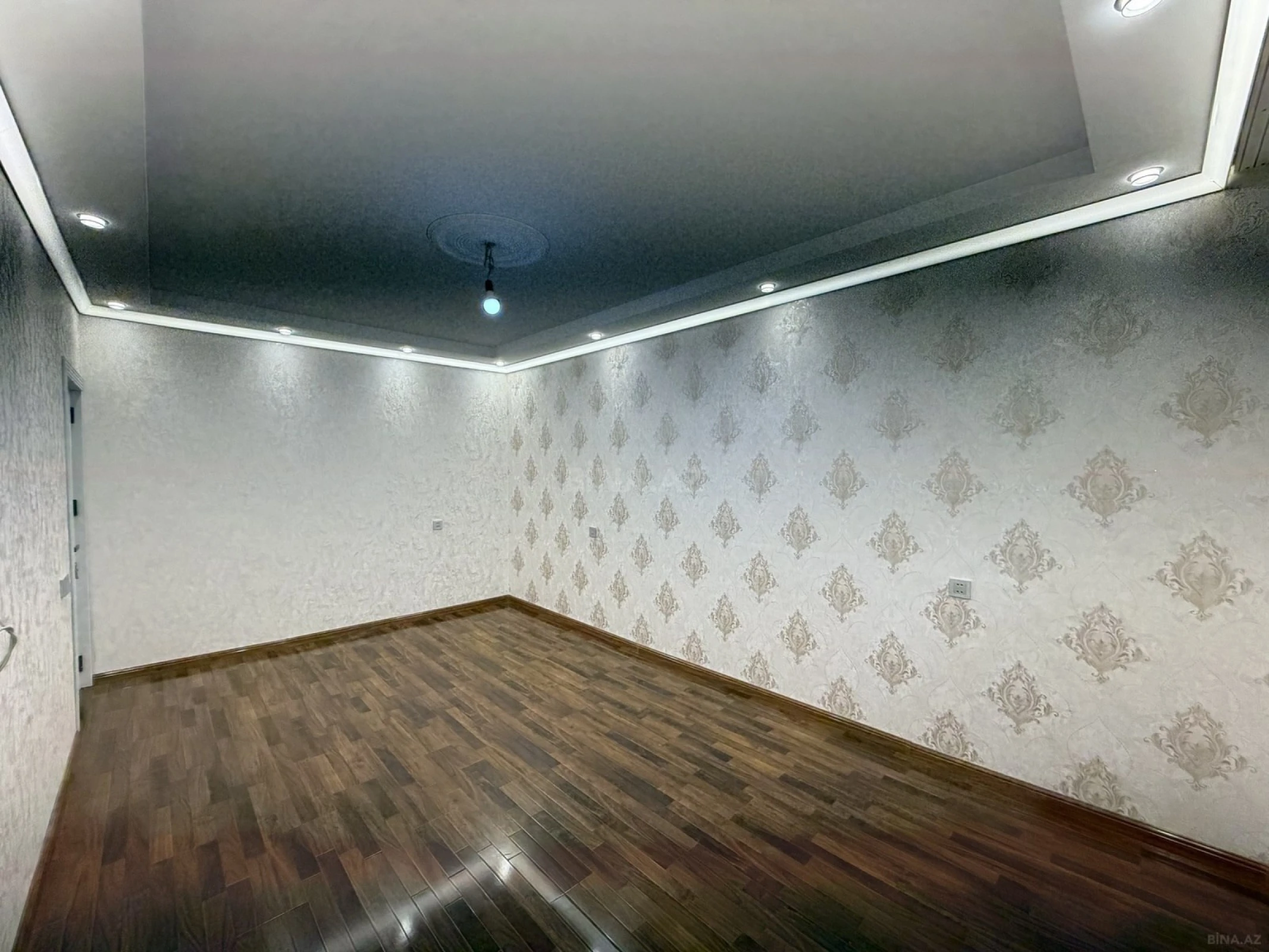 Satılır 3 otaqlı mənzil 72 m²
