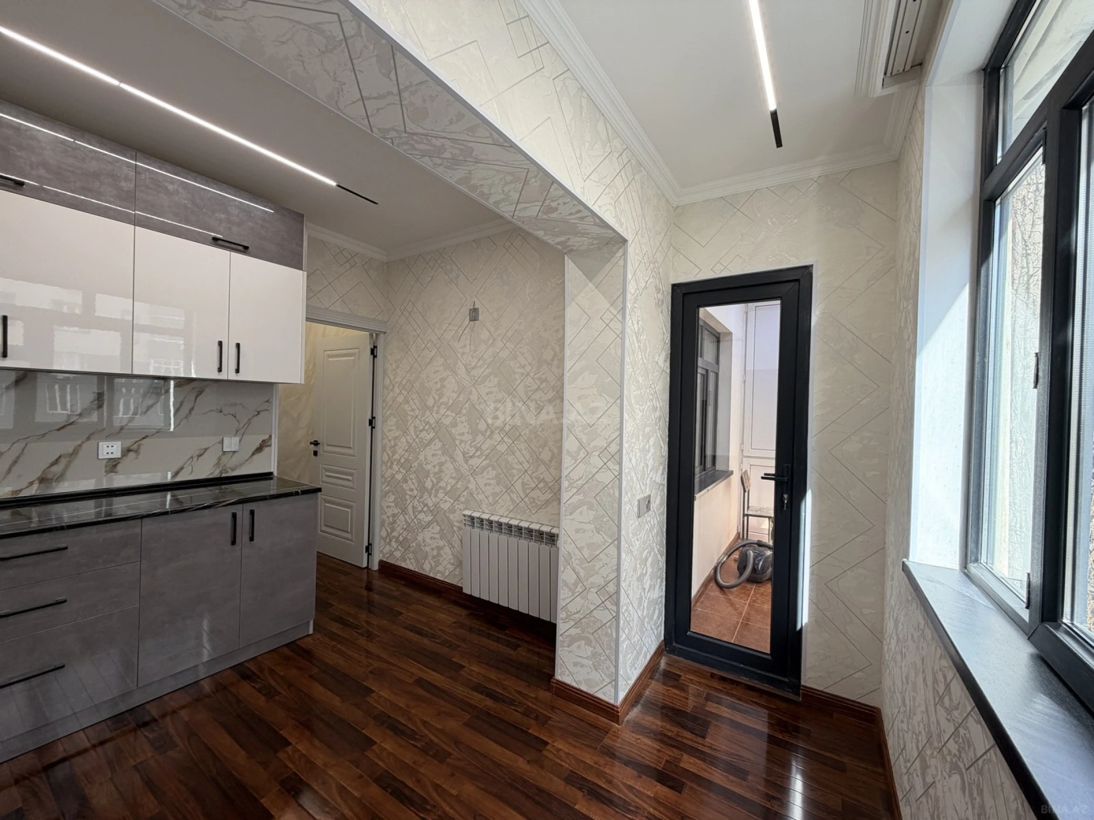 Satılır 3 otaqlı mənzil 72 m²