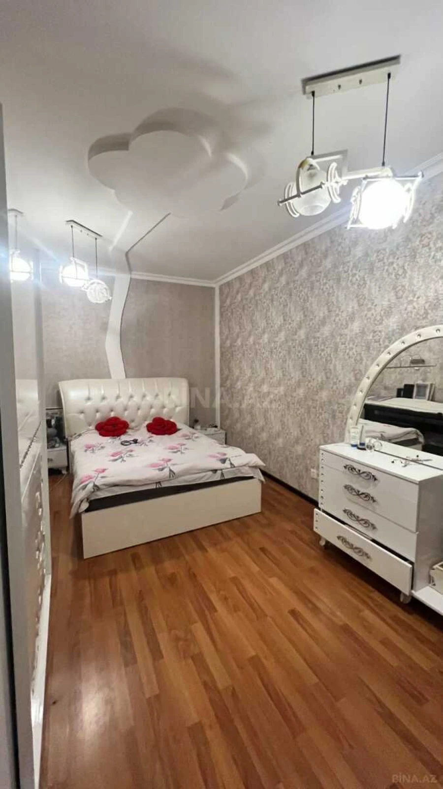 Satılır 3 otaqlı mənzil 82 m²