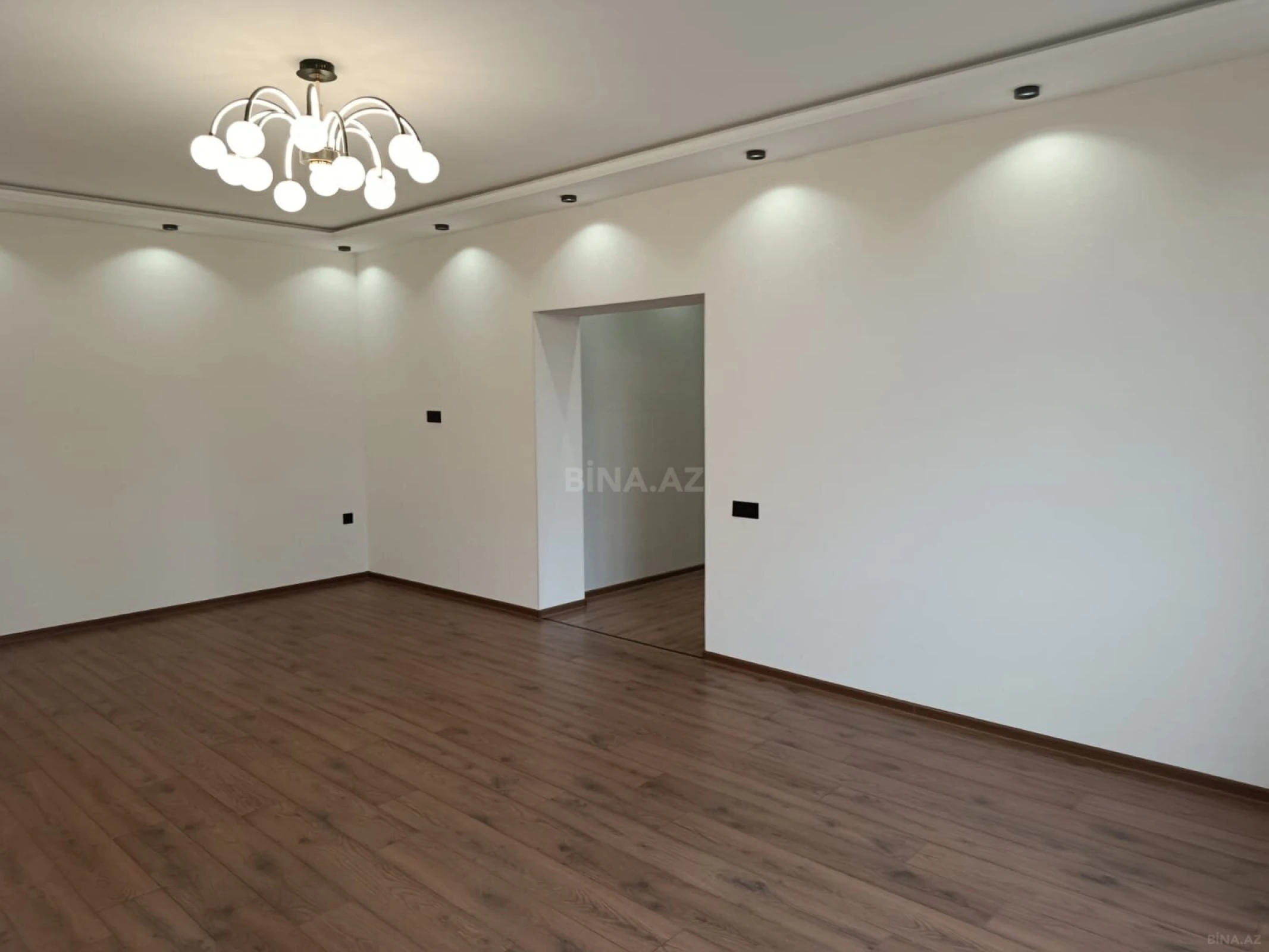 Satılır 4 otaqlı həyət evi 180 m²