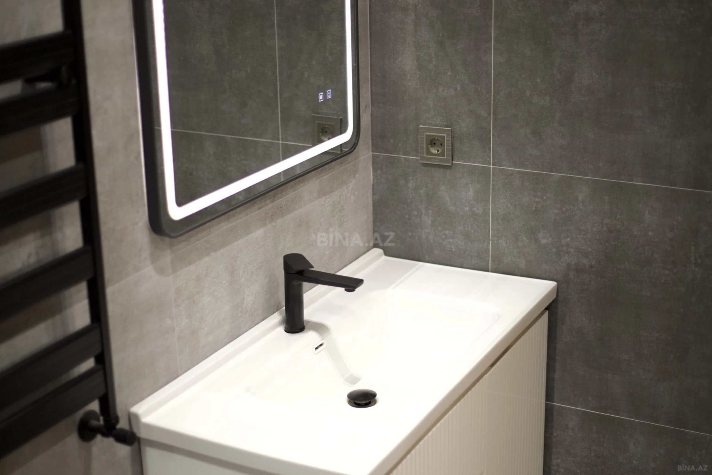 Satılır 4 otaqlı həyət evi 180 m²