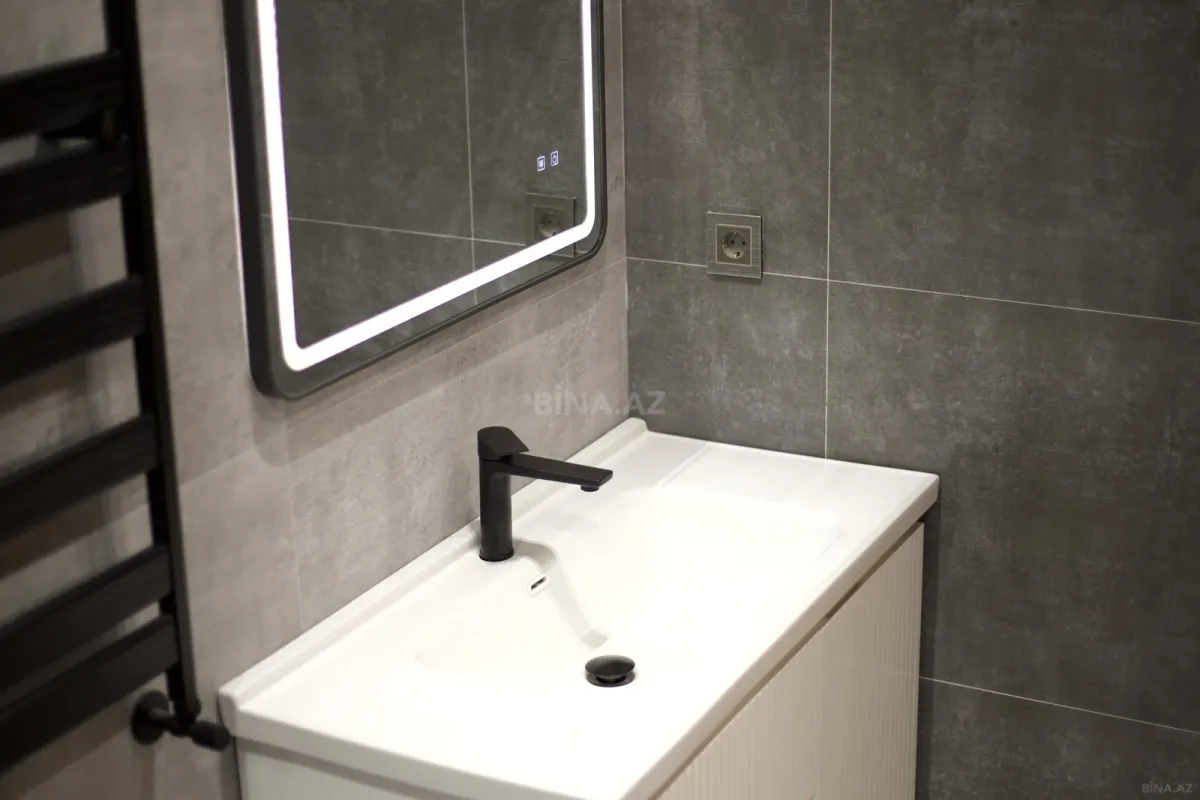 Satılır 4 otaqlı həyət evi 180 m²