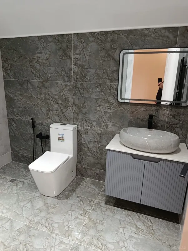 Satılır 4 otaqlı həyət evi 180 m²