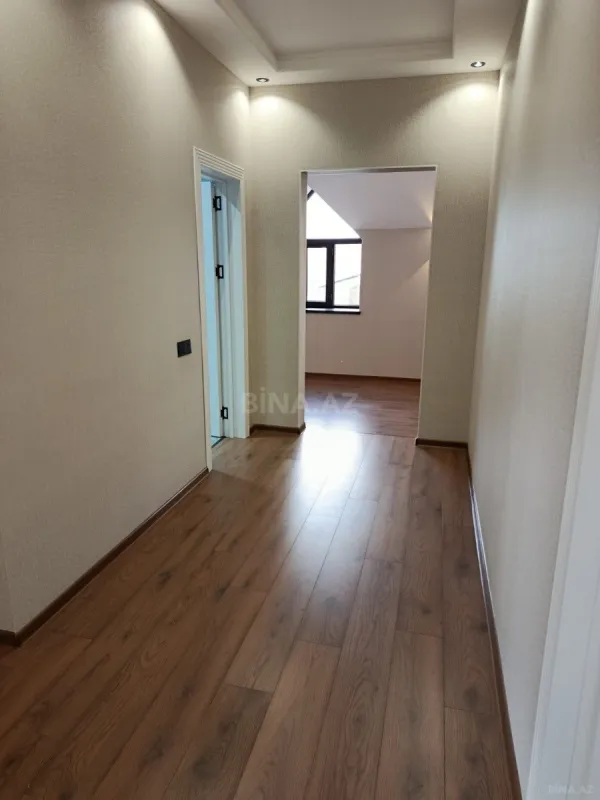 Satılır 4 otaqlı həyət evi 180 m²