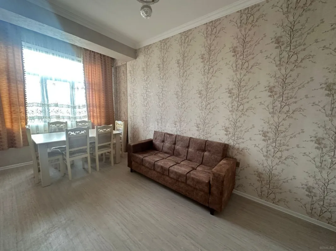 Kirayə verilir 2 otaqlı mənzil 65 m²