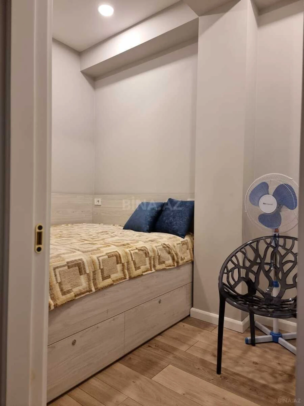Kirayə verilir 3 otaqlı mənzil 95 m²