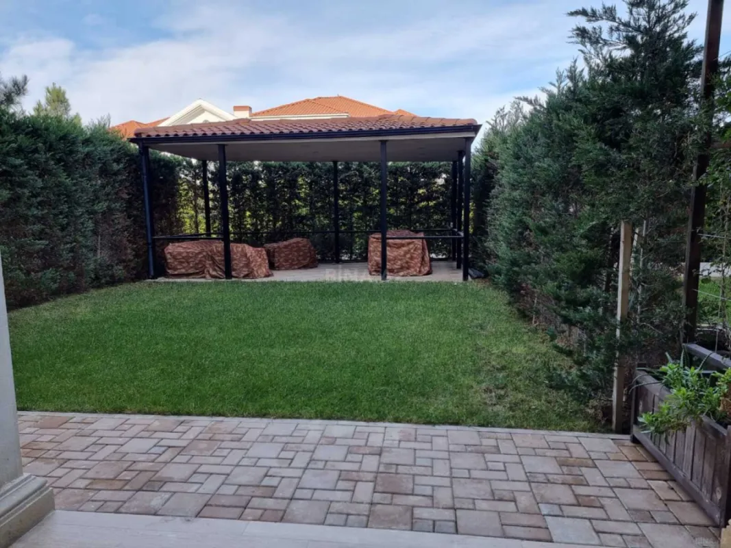 Kirayə verilir 3 otaqlı mənzil 95 m²