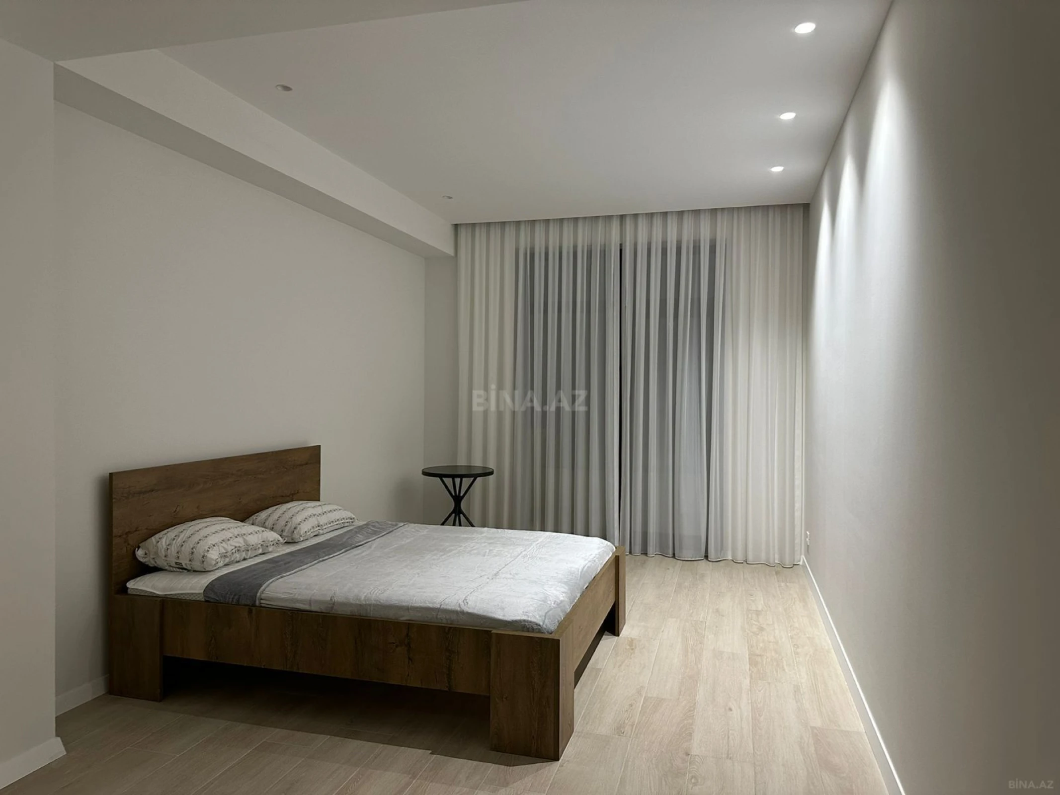 Kirayə verilir 3 otaqlı mənzil 95 m²