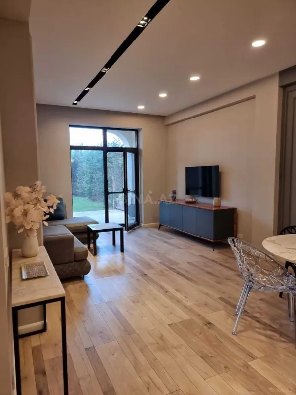 Kirayə verilir 3 otaqlı mənzil 95 m²