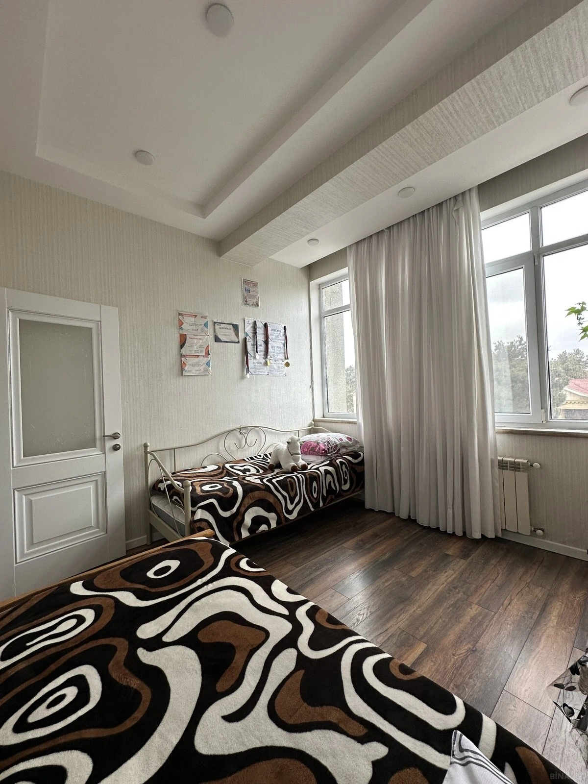 Satılır 2 otaqlı mənzil 89 m²