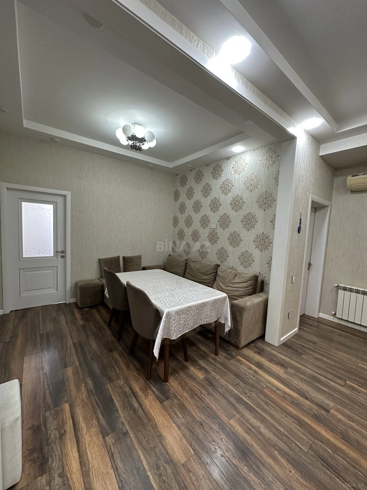 Satılır 2 otaqlı mənzil 89 m²