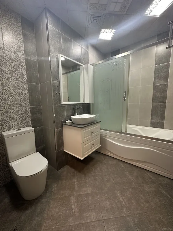 Satılır 2 otaqlı mənzil 89 m²