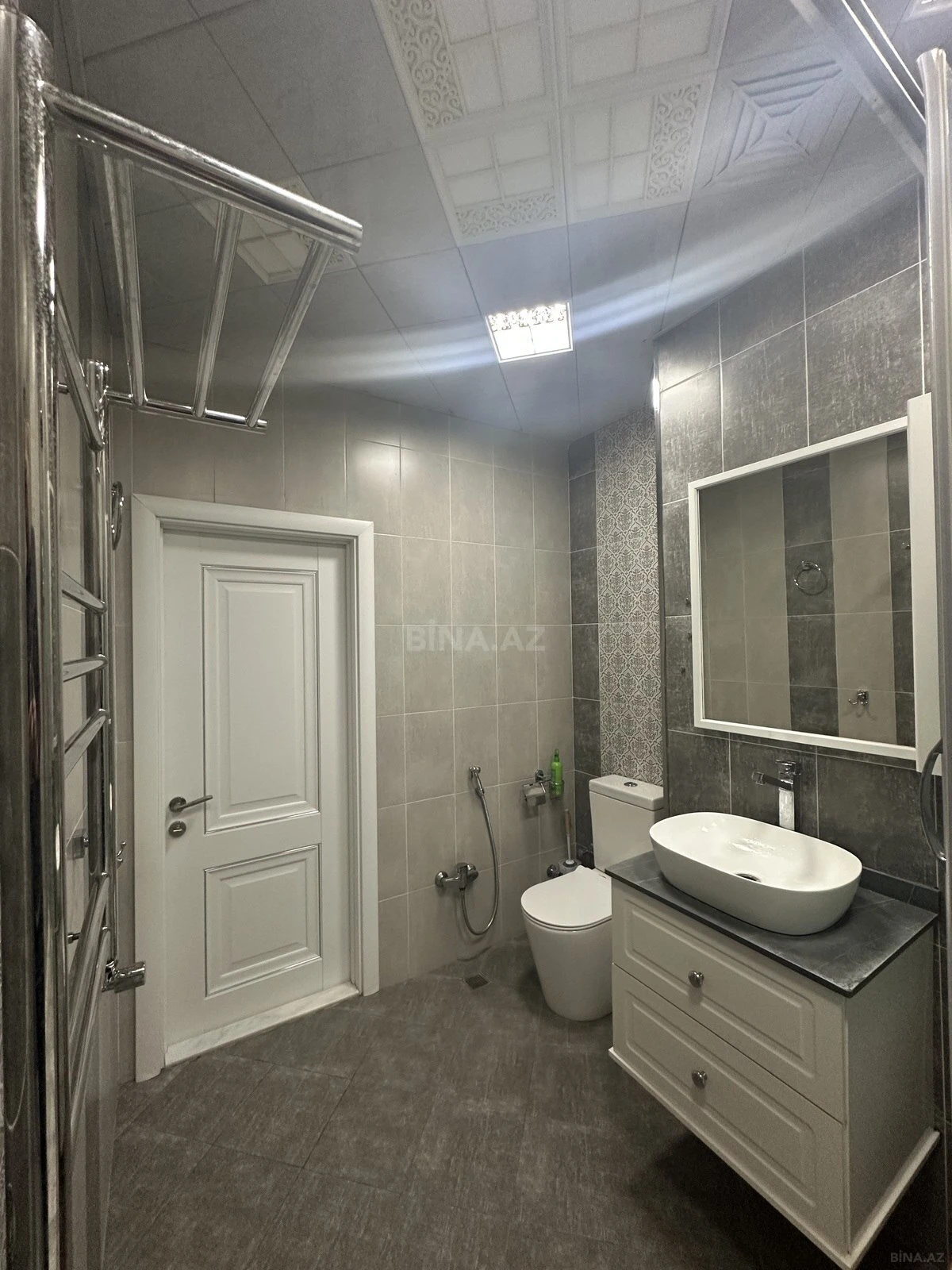 Satılır 2 otaqlı mənzil 89 m²