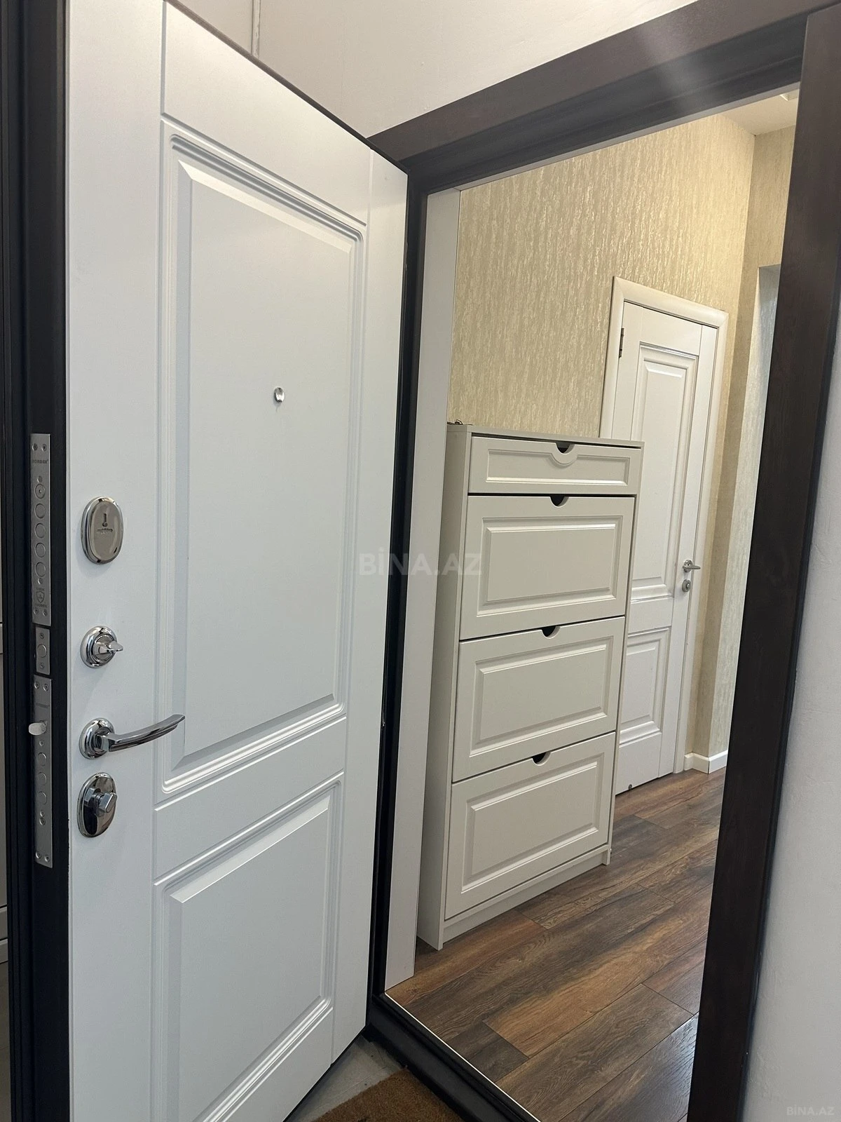 Satılır 2 otaqlı mənzil 89 m²