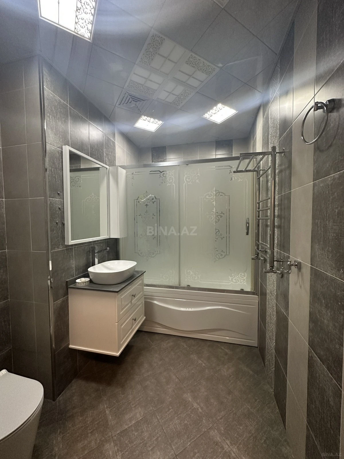 Satılır 2 otaqlı mənzil 89 m²