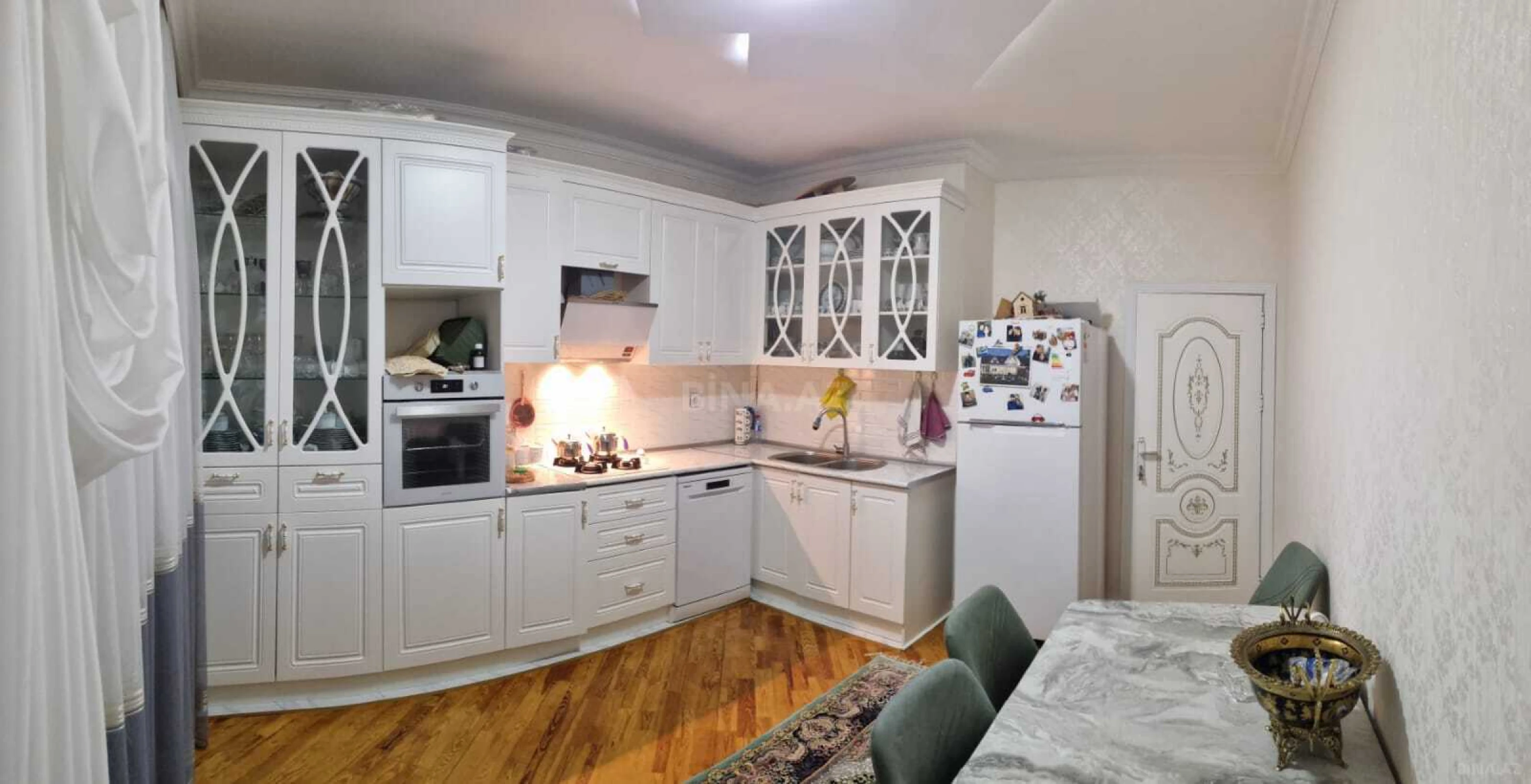 Satılır 3 otaqlı mənzil 110 m²