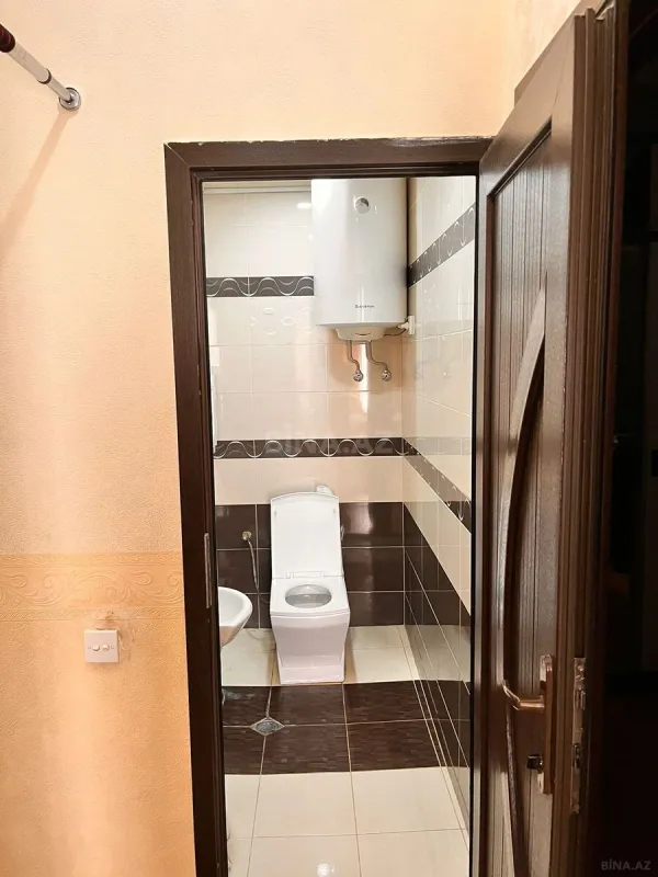 Satılır 4 otaqlı mənzil 127 m²