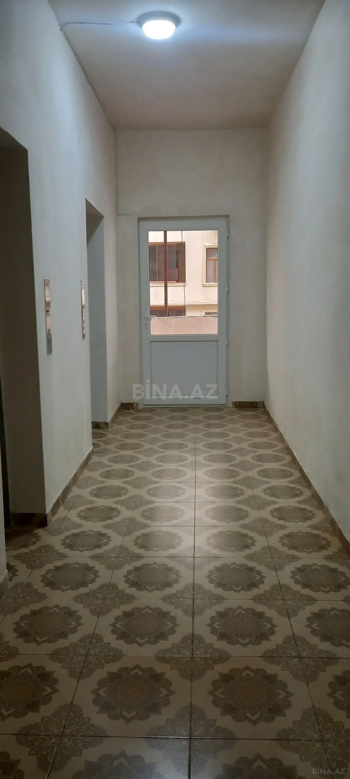 Satılır 3 otaqlı mənzil 148 m²