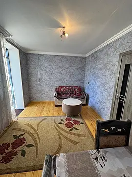 Kirayə verilir 2 otaqlı həyət evi 60 m²