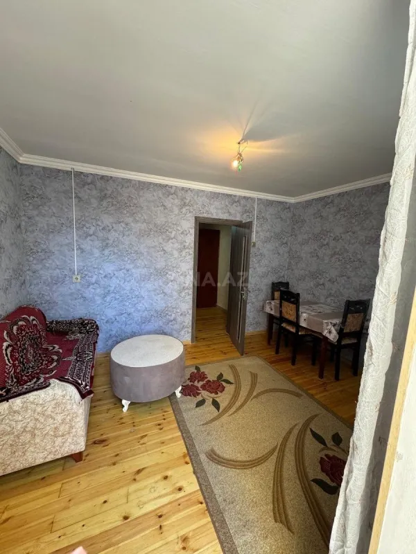 Kirayə verilir 2 otaqlı həyət evi 60 m²
