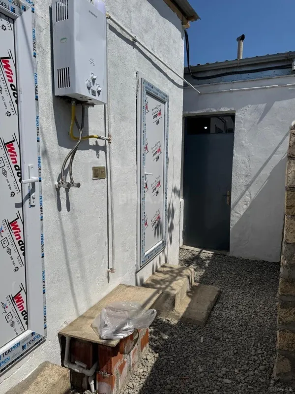 Kirayə verilir 2 otaqlı həyət evi 60 m²