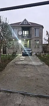 Satılır 7 otaqlı həyət evi 300 m²