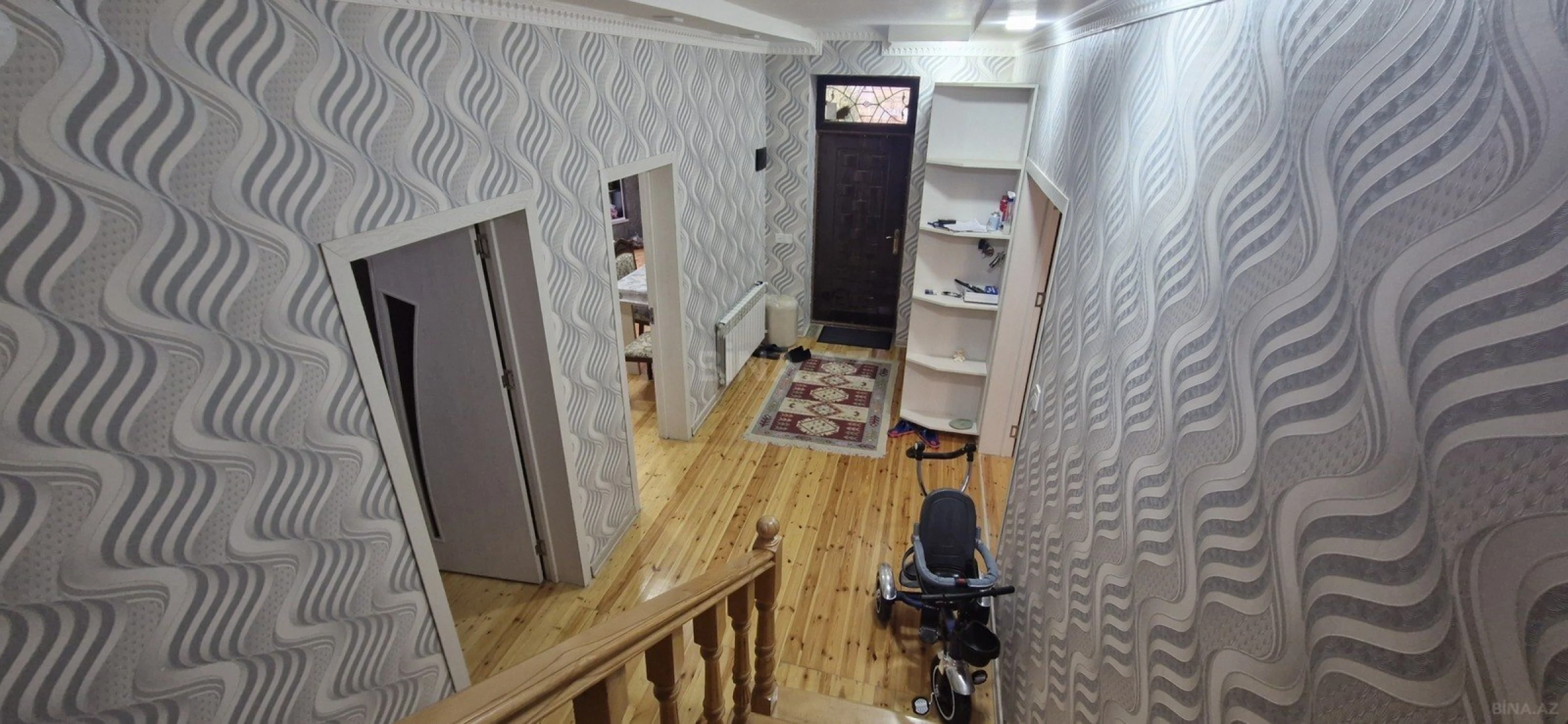 Satılır 7 otaqlı həyət evi 300 m²