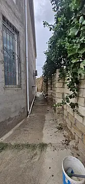 Satılır 7 otaqlı həyət evi 300 m²