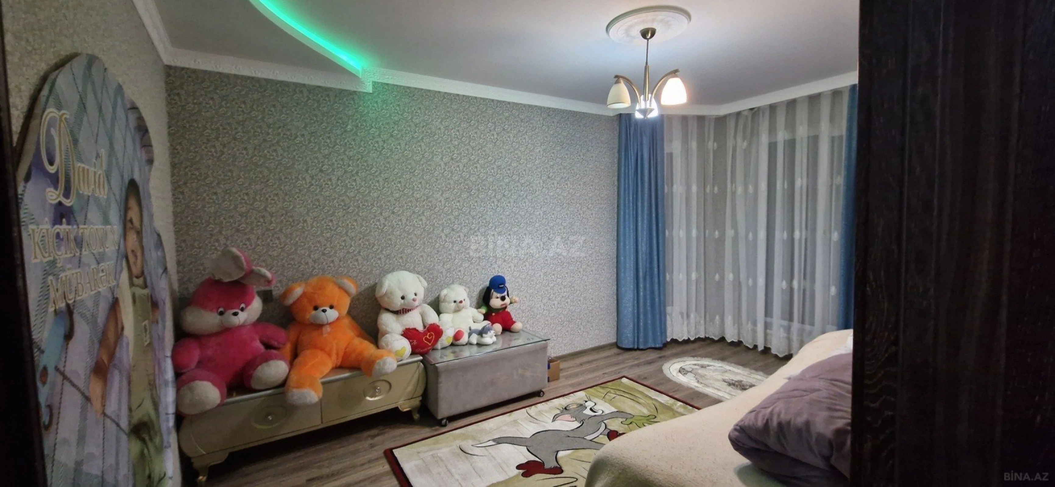 Satılır 7 otaqlı həyət evi 300 m²