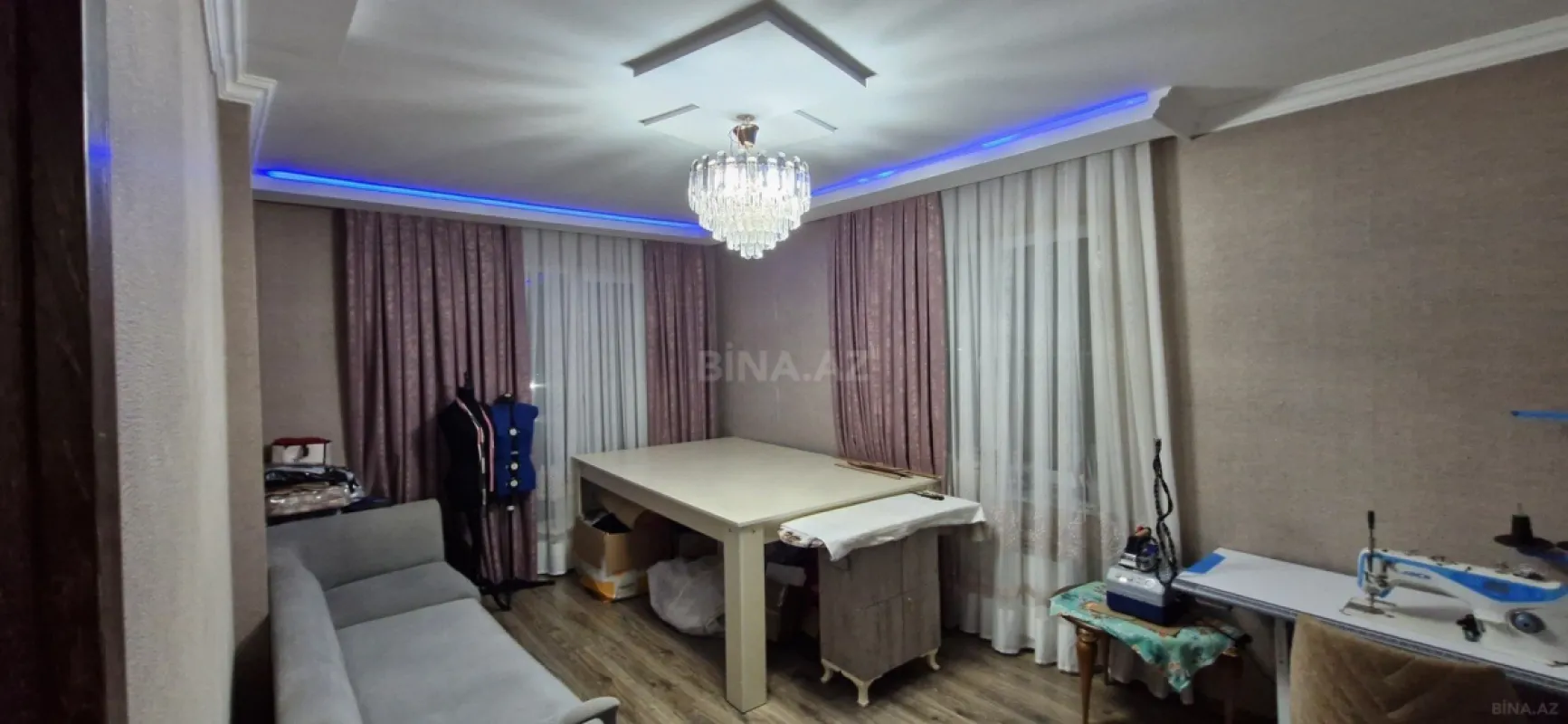 Satılır 7 otaqlı həyət evi 300 m²