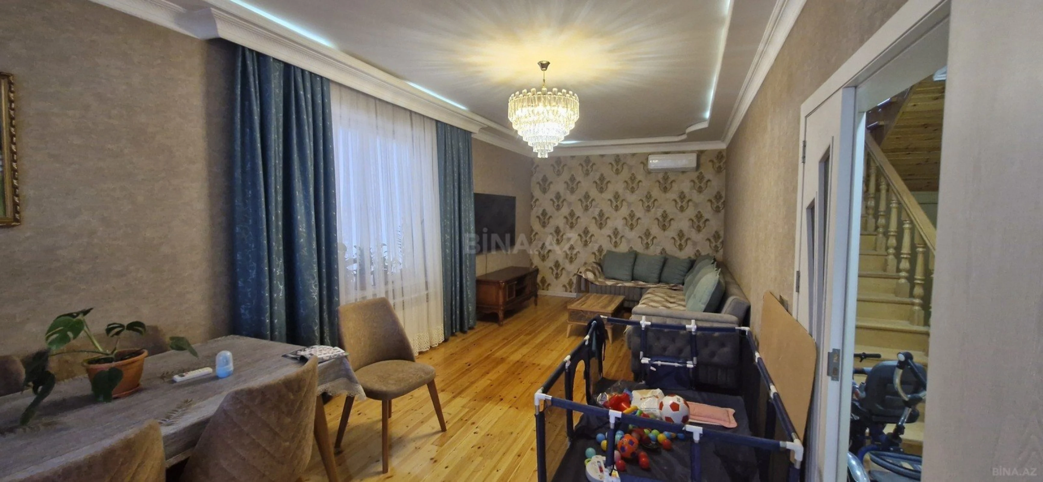 Satılır 7 otaqlı həyət evi 300 m²