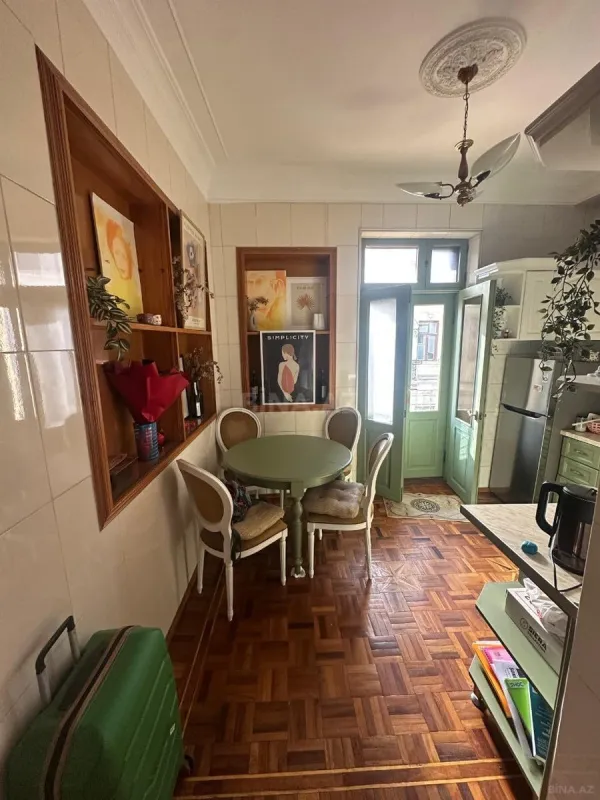 Kirayə verilir 1 otaqlı mənzil 65 m²